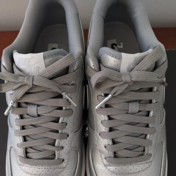 Nike - Air Force 1 Low ‘07 LV8 - Metallic Silver - Size 10 - Picture 3 of 12
